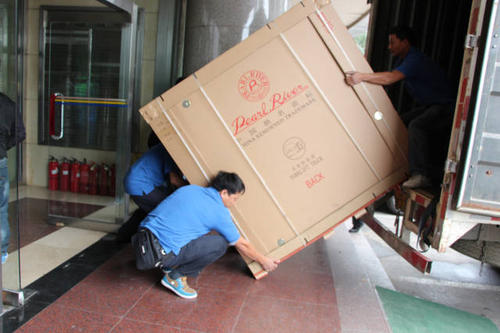 易门钢琴贵重工艺品无忧运